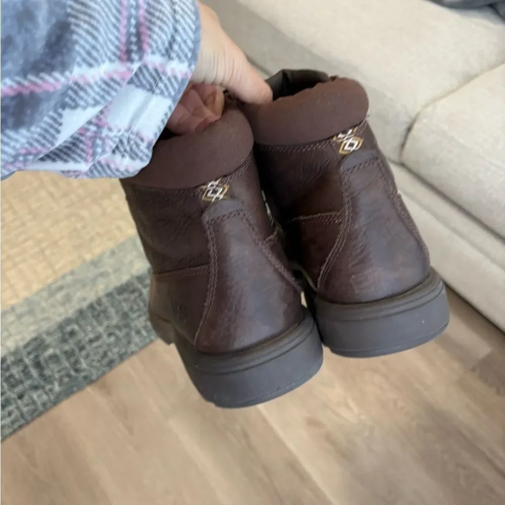 UGG Biltmore Mid Boot Plain Toe